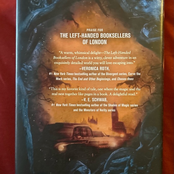 “The Left-Handed Book Sellers of London” Book written by:Garth Nix - Picture 2 of 16